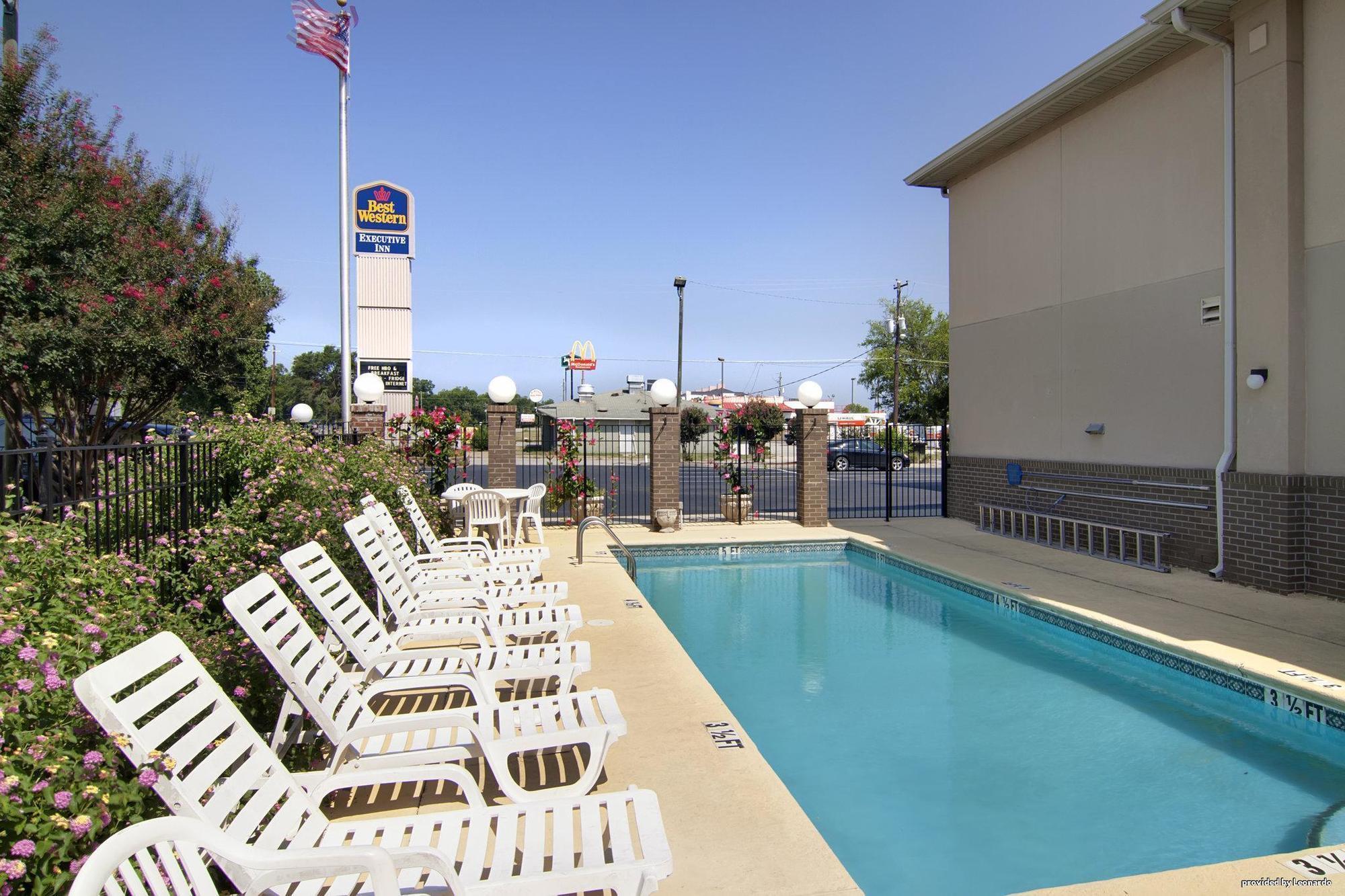 Econo Lodge Уэйнсборо Экстерьер фото